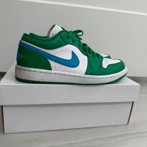 Nike Air Jordan 1 Low Lucky Green/Aquatone White Size 8.5 Women
